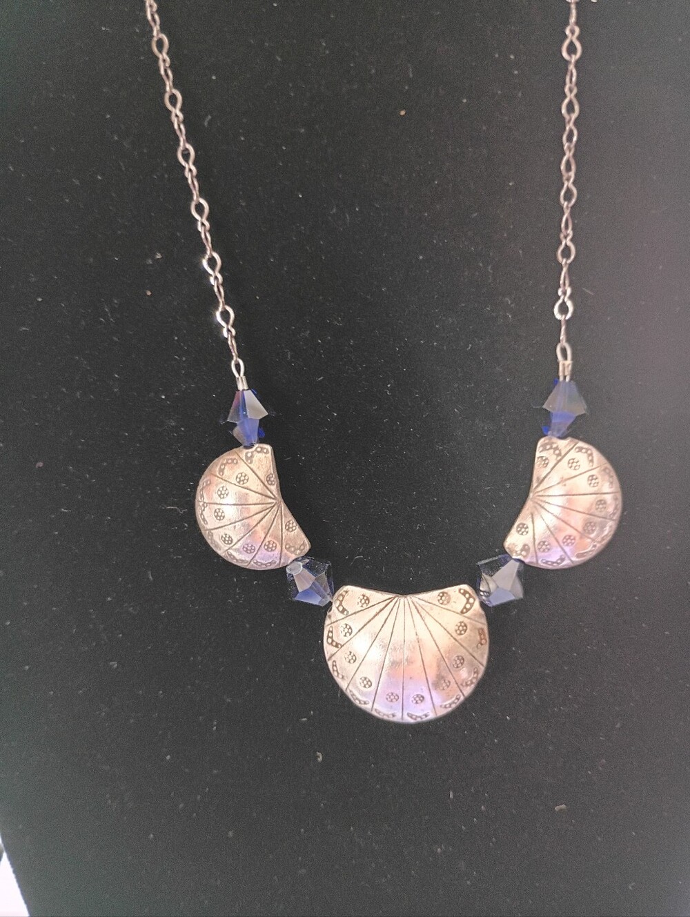Western Silver & Crystal Beaded Necklace 22" Length Native Toggle Closure - Picture 9 of 10